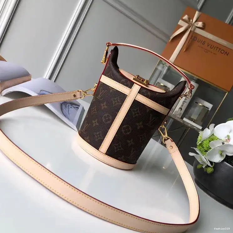 Duffle Vuitton Louis 0503